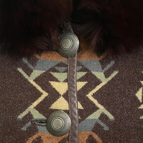 Double D Ranch Brown Patterned Coat with Fur Trim - Picture 2 of 16